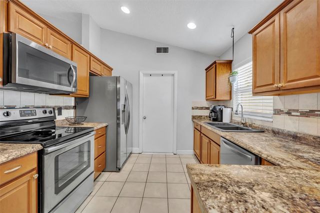 1921 BLUE FOX COURT, Orlando, FL 32825