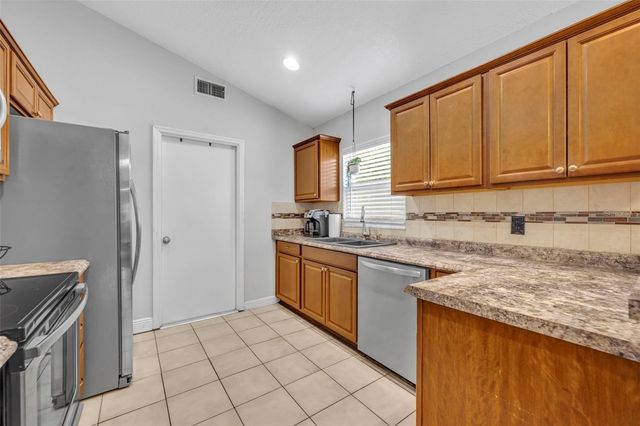 1921 BLUE FOX COURT, Orlando, FL 32825