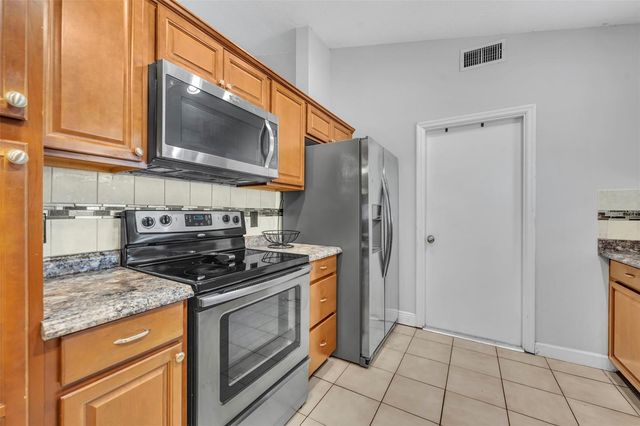 1921 BLUE FOX COURT, Orlando, FL 32825