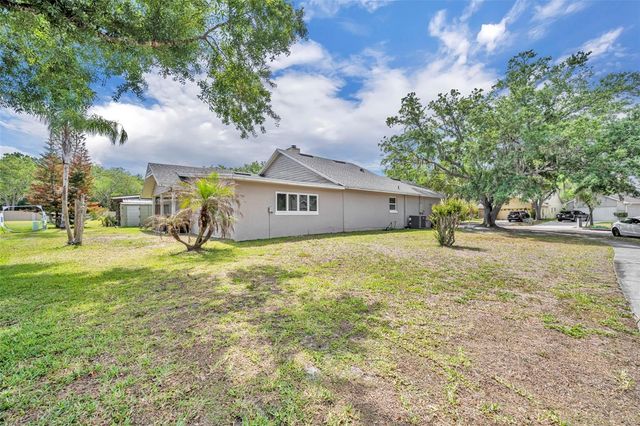 1921 BLUE FOX COURT, Orlando, FL 32825