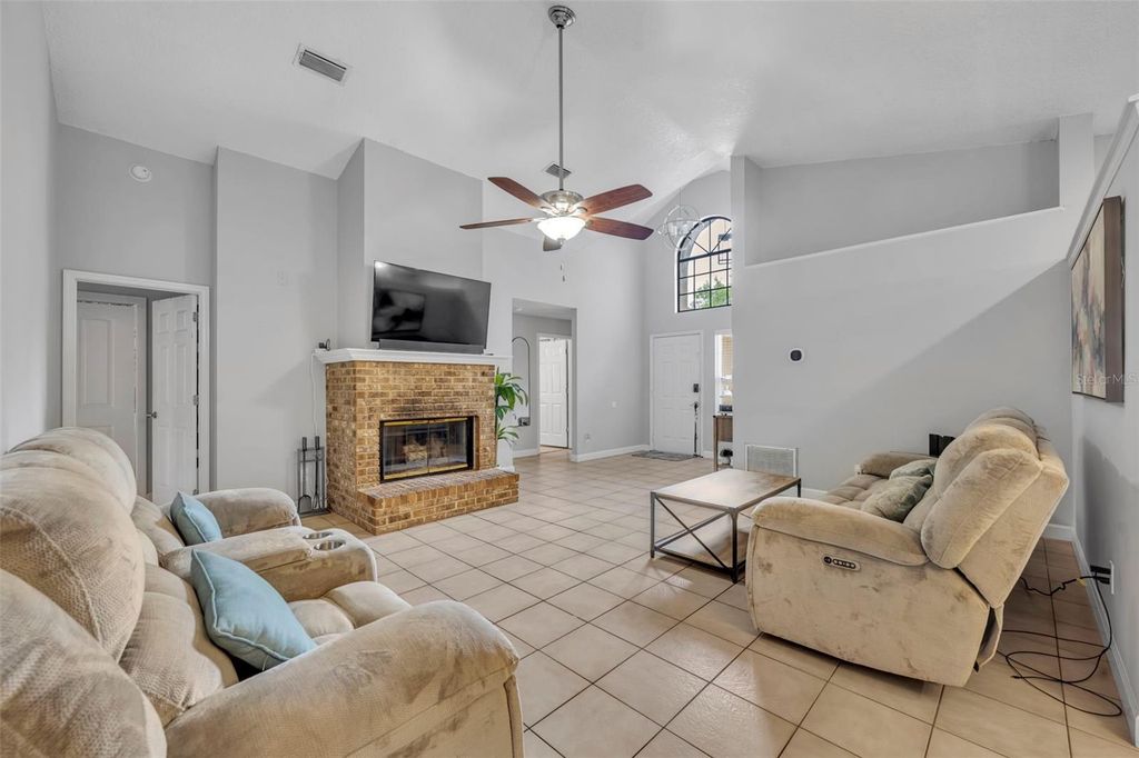 Image 9 of property listing at 1921 BLUE FOX COURT, Orlando, FL 32825