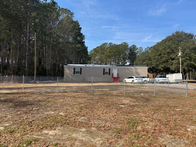 123 Chavis Lane, Moncks Corner, SC 29461