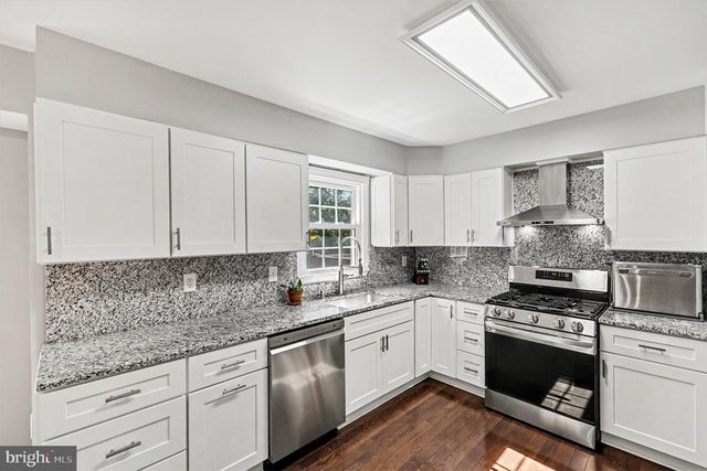 7705 JEWELWEED CT, Springfield, VA 22152