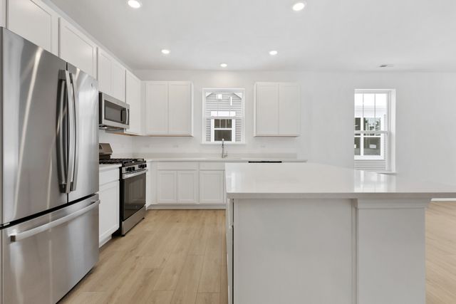 12245 Barcroft Circle, Huntley, IL 60142