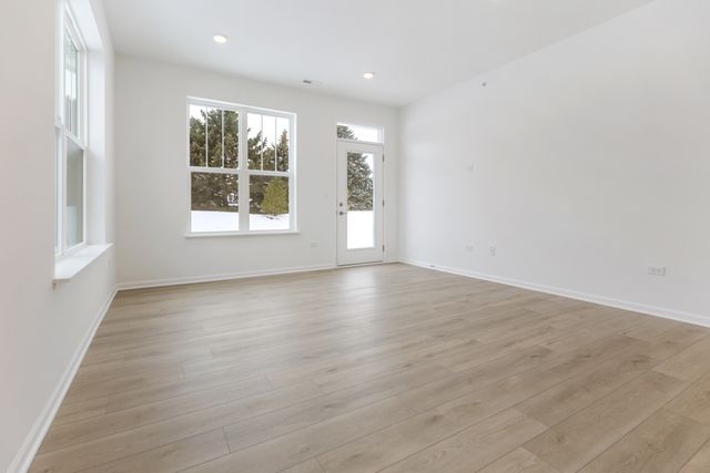 12245 Barcroft Circle, Huntley, IL 60142