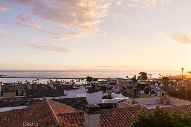 224 Iris Avenue, Corona Del Mar, CA 92625