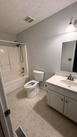 336 Cayenne Dr, Bell Buckle, TN 37020