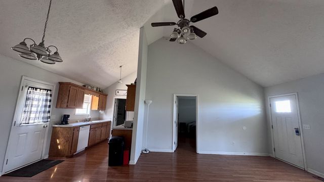 336 Cayenne Dr, Bell Buckle, TN 37020