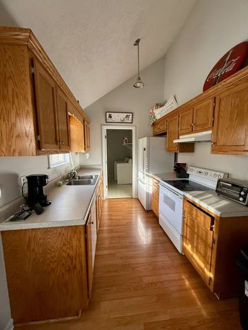 336 Cayenne Dr, Bell Buckle, TN 37020