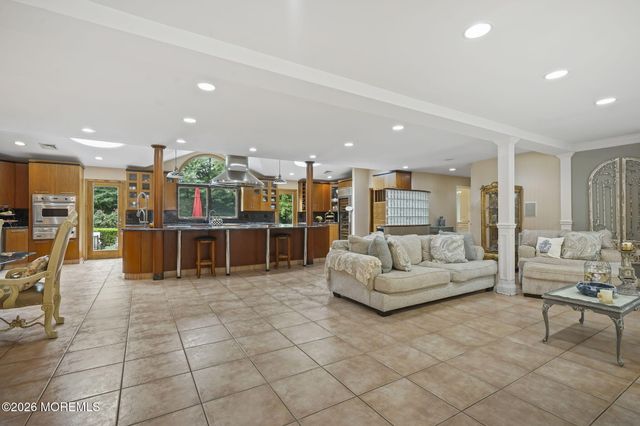 11 Lake Ontario Lane, Morganville, NJ 07751