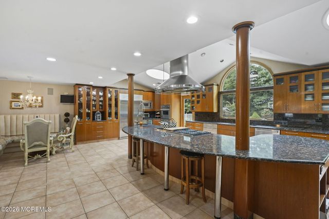 11 Lake Ontario Lane, Morganville, NJ 07751