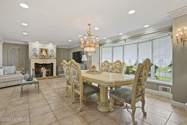 11 Lake Ontario Lane, Morganville, NJ 07751