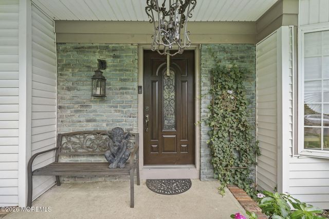 11 Lake Ontario Lane, Morganville, NJ 07751