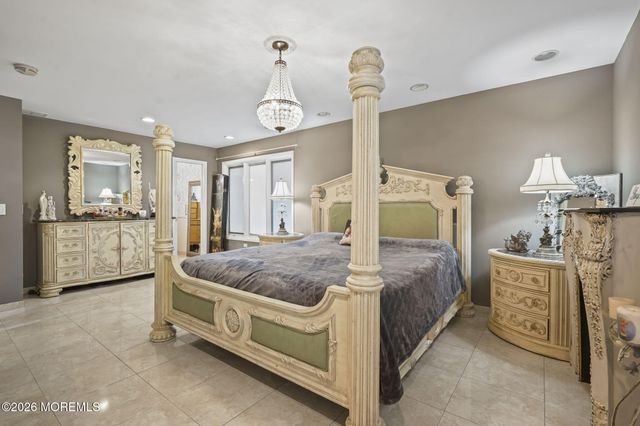11 Lake Ontario Lane, Morganville, NJ 07751