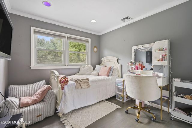 11 Lake Ontario Lane, Morganville, NJ 07751