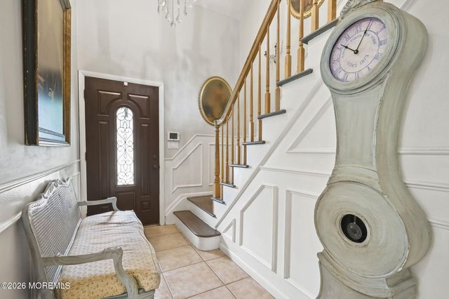 11 Lake Ontario Lane, Morganville, NJ 07751