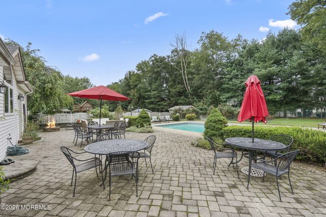 11 Lake Ontario Lane, Morganville, NJ 07751