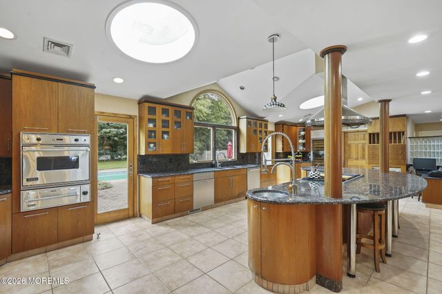11 Lake Ontario Lane, Morganville, NJ 07751