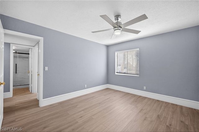 4617 Bayshore DR H4, Naples, FL 34112