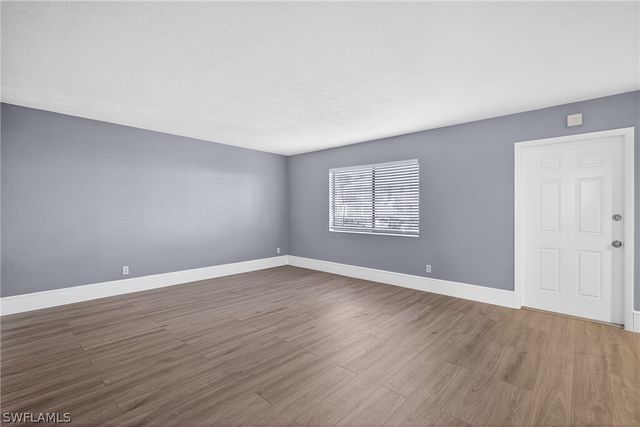 4617 Bayshore DR H4, Naples, FL 34112