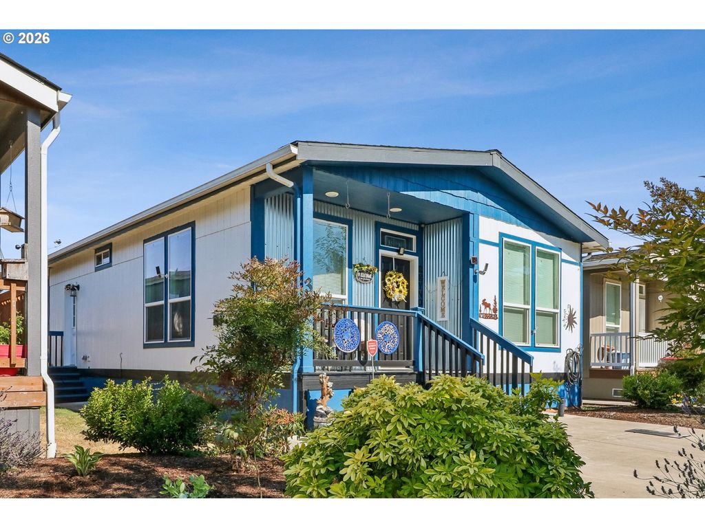 Image 1 of property listing at 515 Se SHERIDAN Rd 3, Sheridan, OR 97378