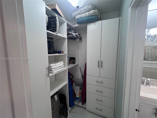 321 Wilson St A203, Hollywood, FL 33019