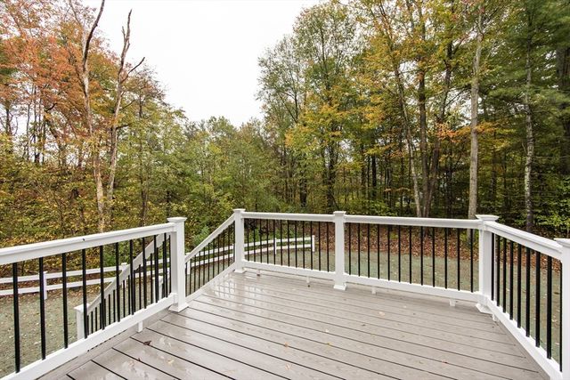 33 Azalea Road, Mansfield, MA 02048