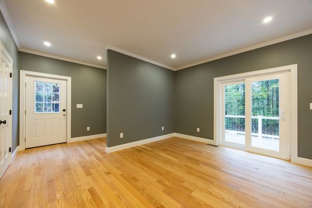 33 Azalea Road, Mansfield, MA 02048