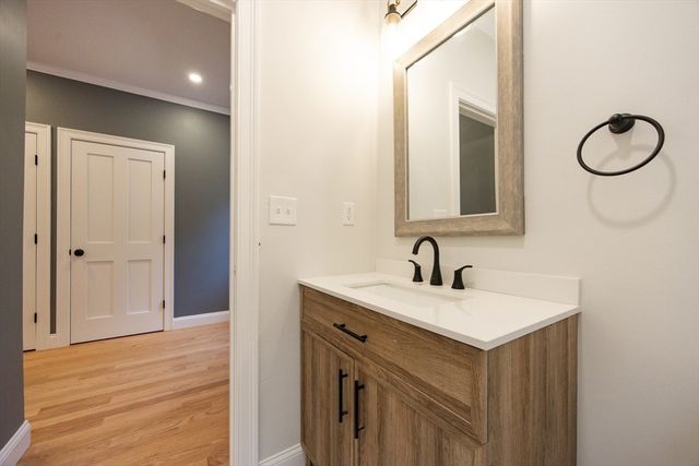 33 Azalea Road, Mansfield, MA 02048