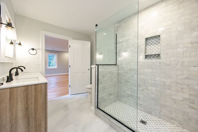 33 Azalea Road, Mansfield, MA 02048