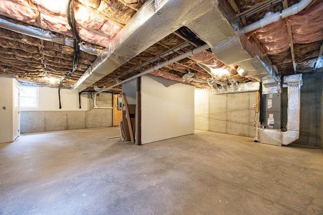 33 Azalea Road, Mansfield, MA 02048