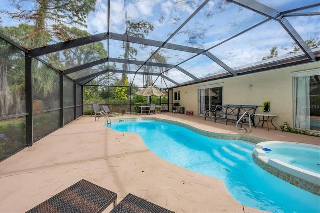 2445 APACHE STREET, Sarasota, FL 34231