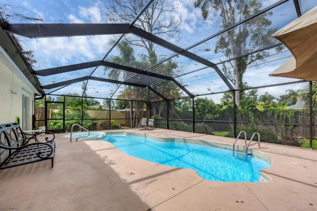 2445 APACHE STREET, Sarasota, FL 34231