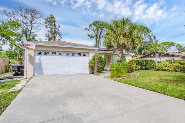2445 APACHE STREET, Sarasota, FL 34231