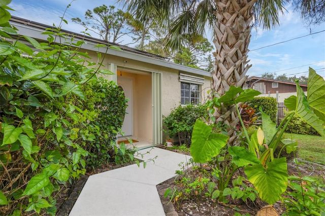2445 APACHE STREET, Sarasota, FL 34231