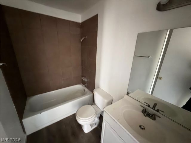 6953 Hopkins Drive D, Las Vegas, NV 89156