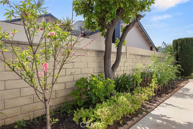 1809 Yermo Place, Fullerton, CA 92833