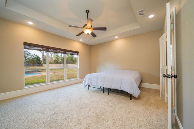 170 Kayla Ln, Longview, TX 75602