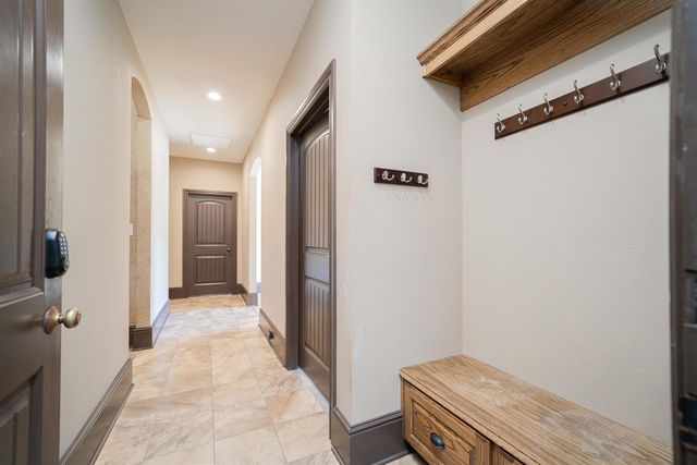 170 Kayla Ln, Longview, TX 75602