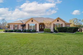 170 Kayla Ln, Longview, TX 75602