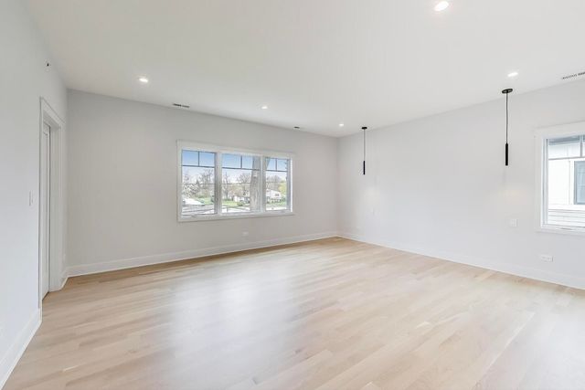 7302 Ponto Court, Morton Grove, IL 60053