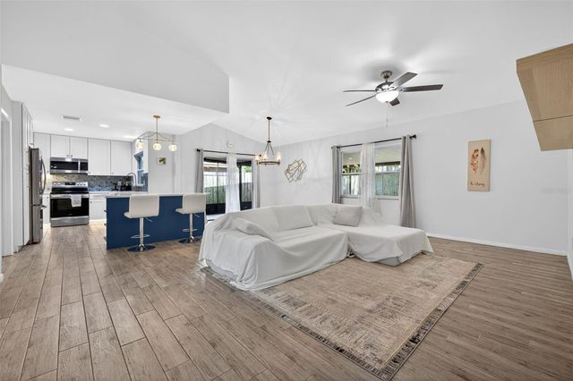 2705 LAKEVILLE DRIVE, Tampa, FL 33618