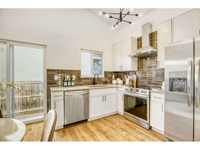 3904 W 63rd Pl, Arvada, CO 80003