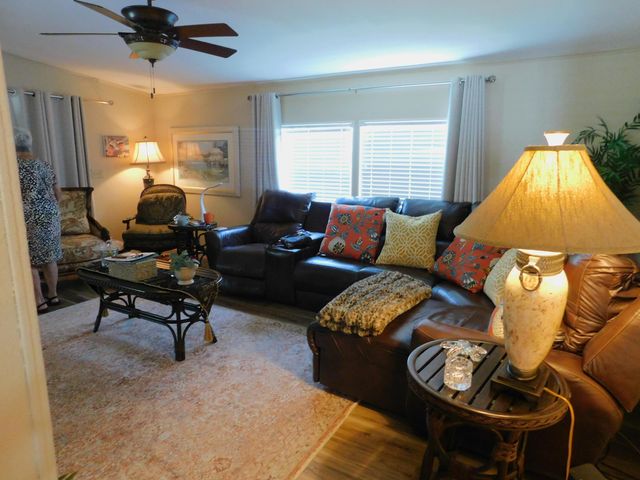 485 Hemingway Terrace G-04, Fort Pierce, FL 34982