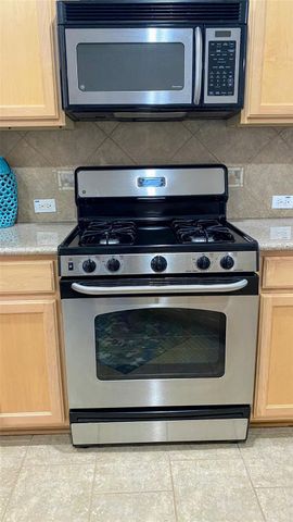 314 River Briar Lane, Richmond, TX 77406