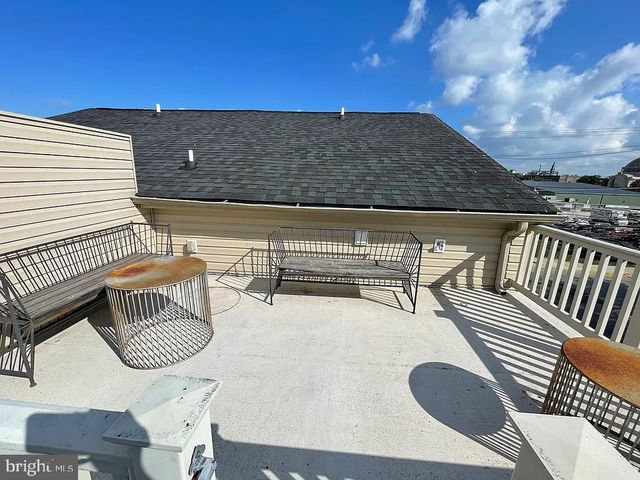 1002 FAIRMOUNT AVE, Philadelphia, PA 19123