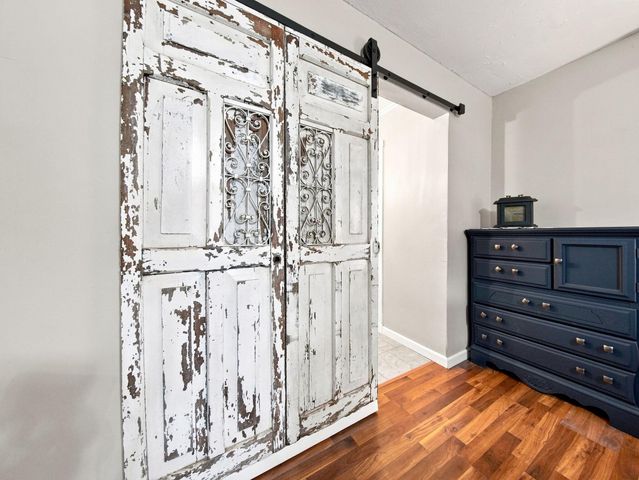 105 E Meadowbrook Avenue, Clever, MO 65631