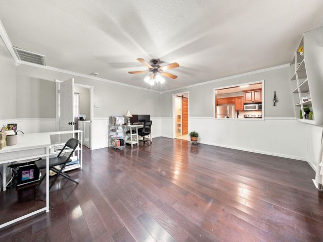105 E Meadowbrook Avenue, Clever, MO 65631