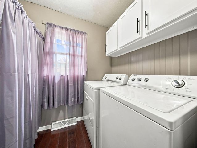 105 E Meadowbrook Avenue, Clever, MO 65631