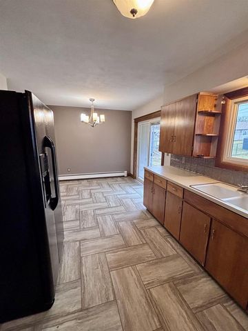 245 Ridge Avenue, Platteville, WI 53818